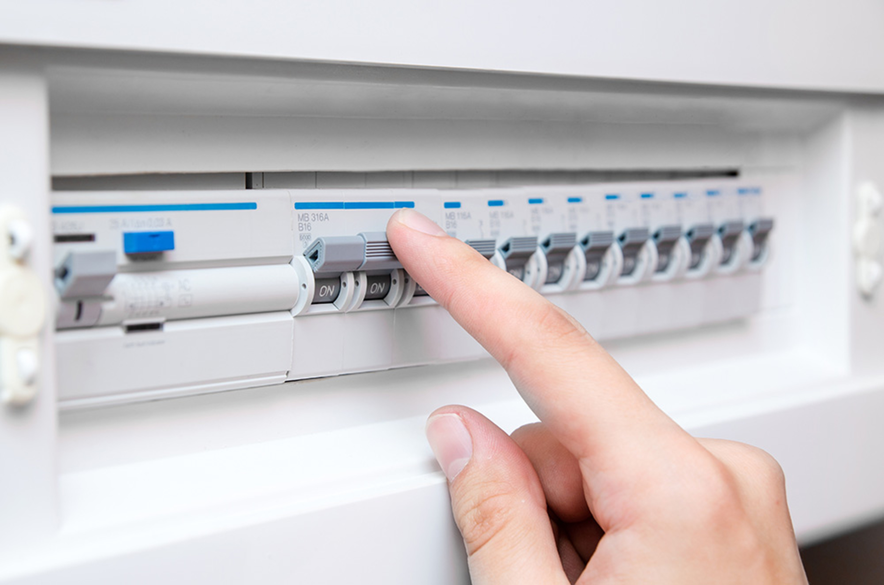 Elektro­installation bei RD-Elektrotechnik in Aichach