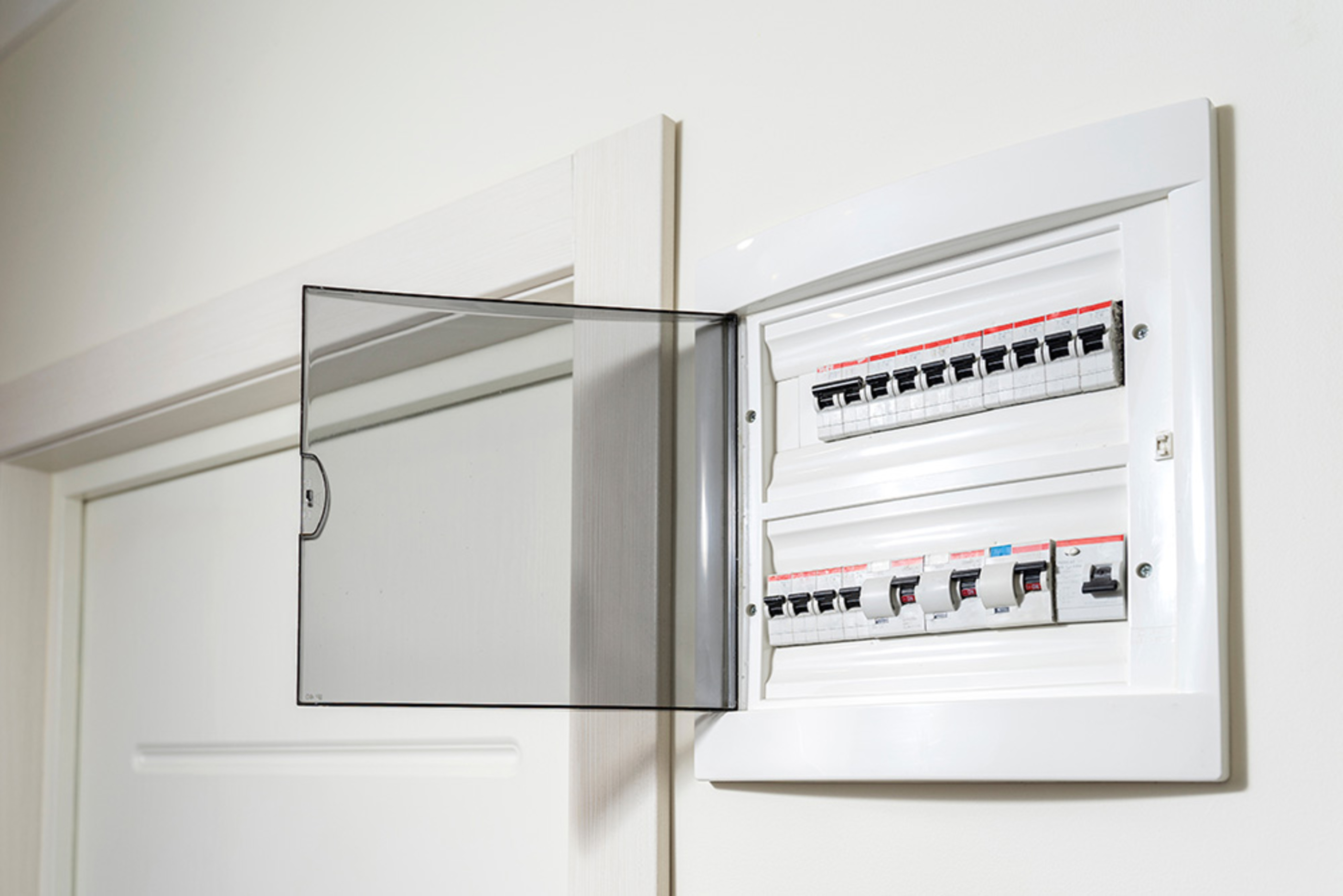 Über­spannungs­schutz bei RD-Elektrotechnik in Aichach